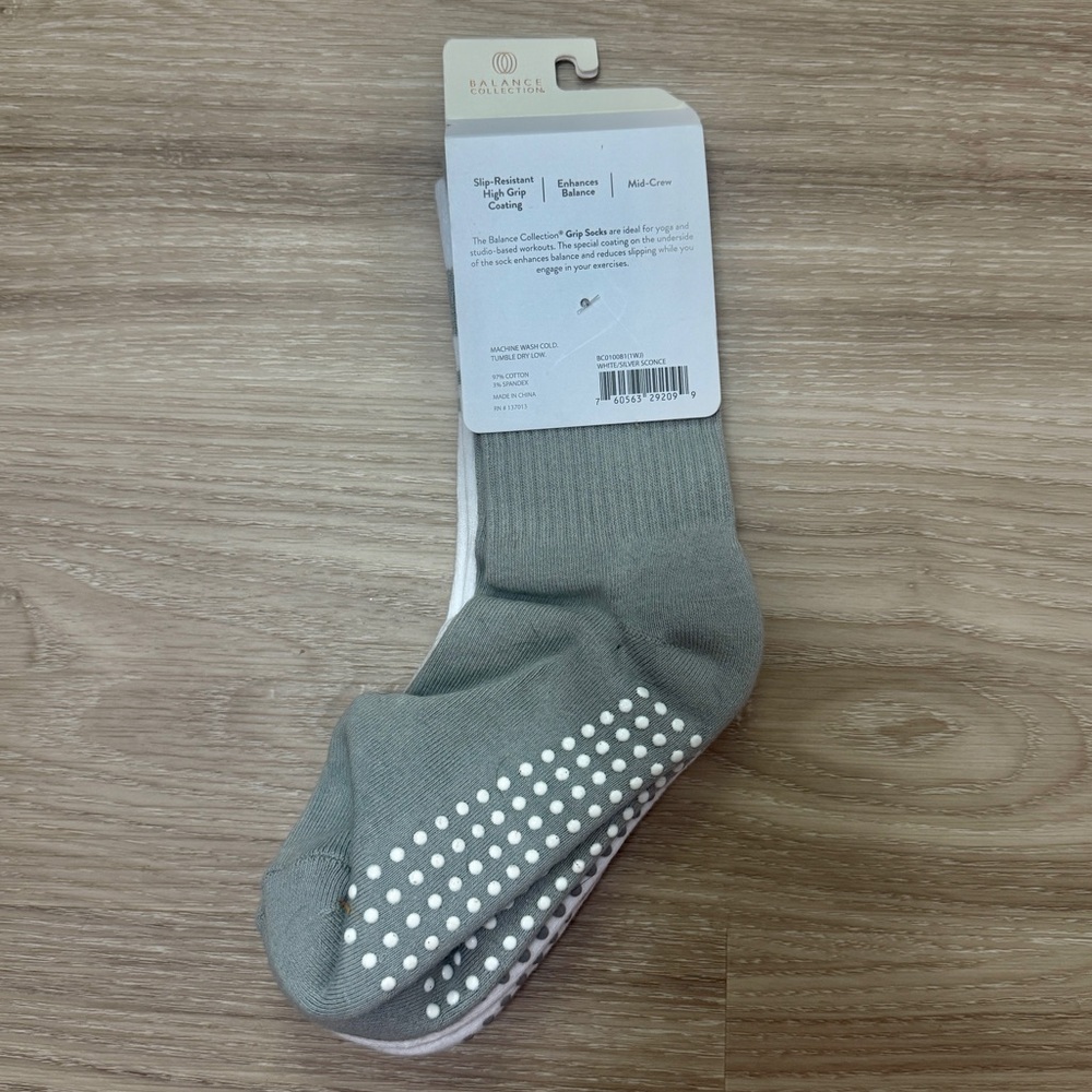Balance Collection Mid-Crew Grip Socks - 2 Pack - Picture 2 of 3